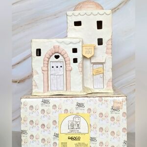 Rare! Precious Moments - Lighted Inn - Nativity Addition